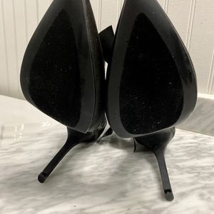 JustFab Shoes - Brand NEW Black Heels with Bow Accent